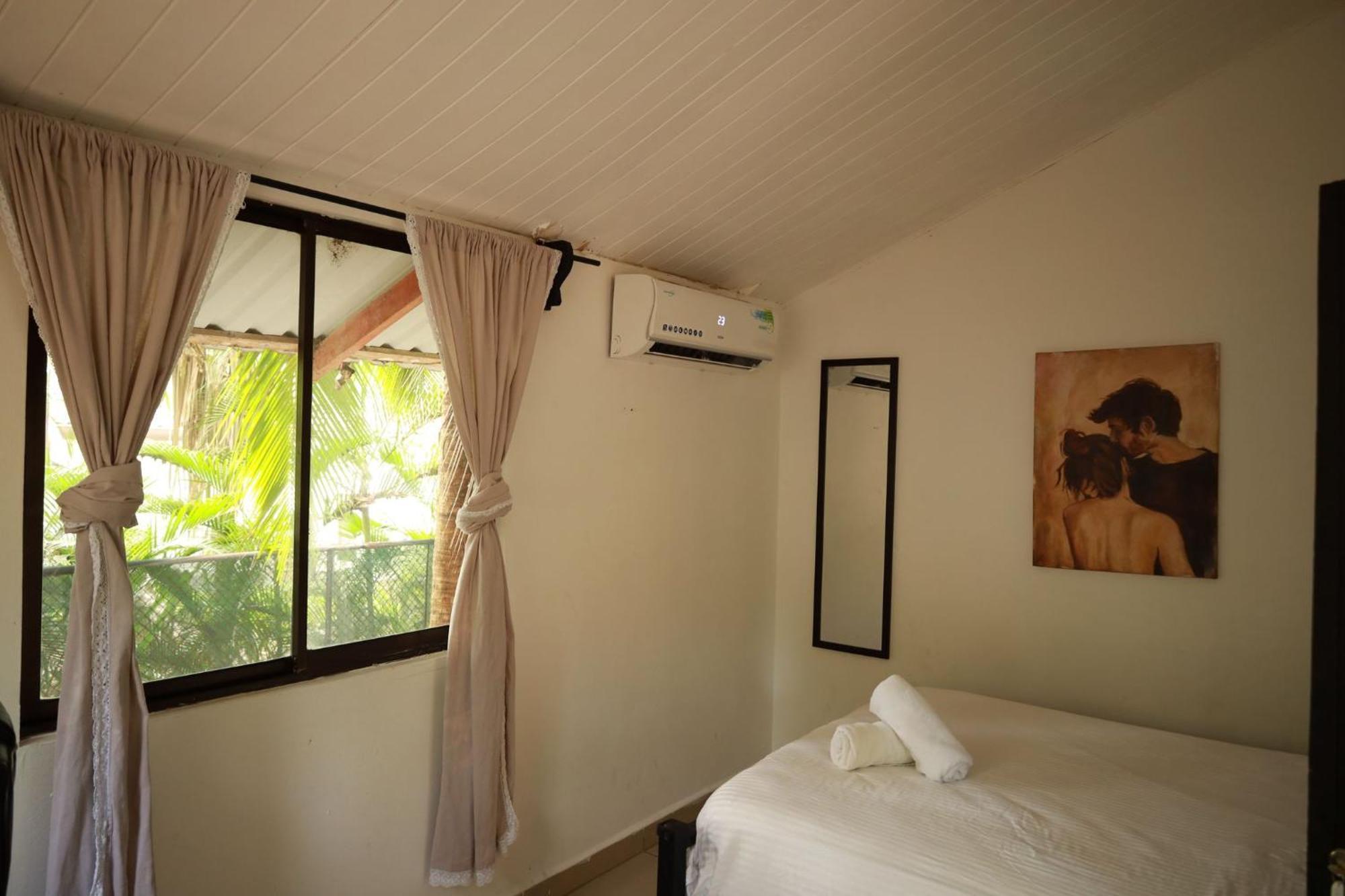 Zeneidas Surf Garden Playa Santa Teresa  Екстер'єр фото